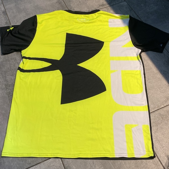 GUC preloved Men's Under Amour Compression Tee - Picture 8 of 11